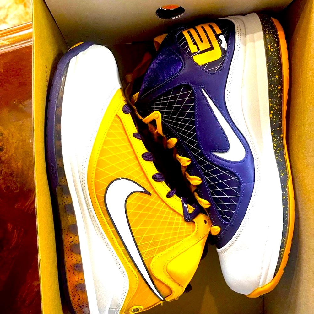 🔥🔥Lebron 7 media day sz 12 DS🔥🔥